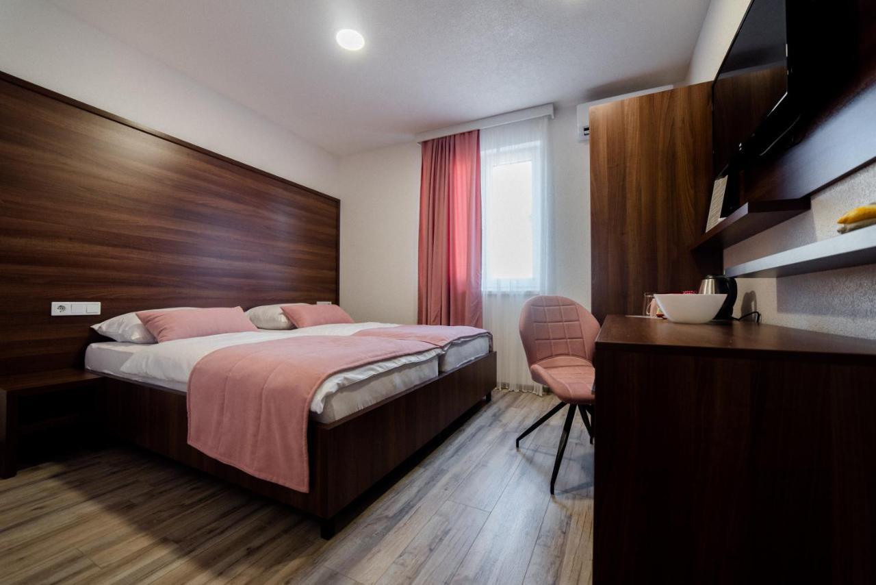 Apartments And Rooms Villa Majestic Bihać Eksteriør billede